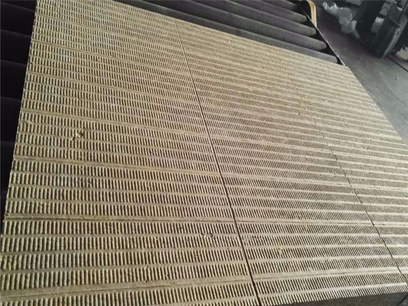 巖棉板外保溫施工方案